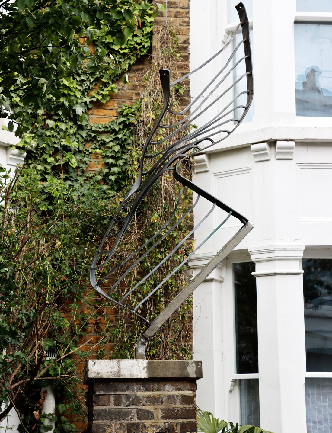  Michael Crodt | Retarded Again | Sculpture | Street Art 